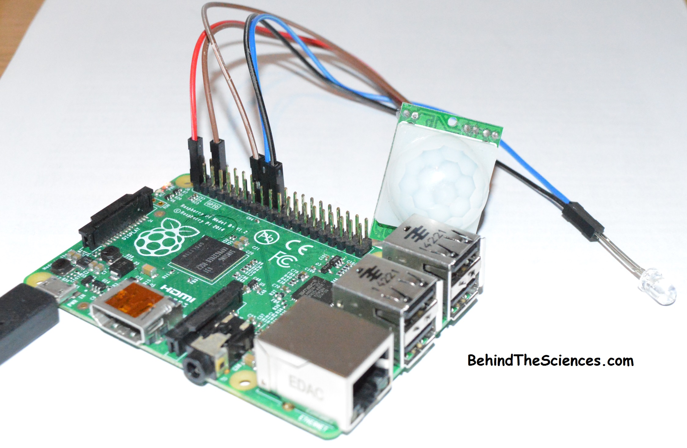 Raspberry Pi PIR